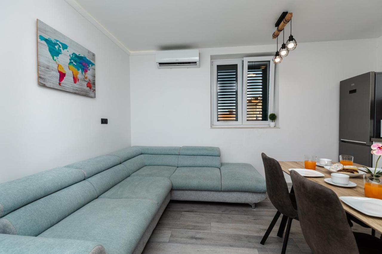 Apartment Viko Split Bagian luar foto