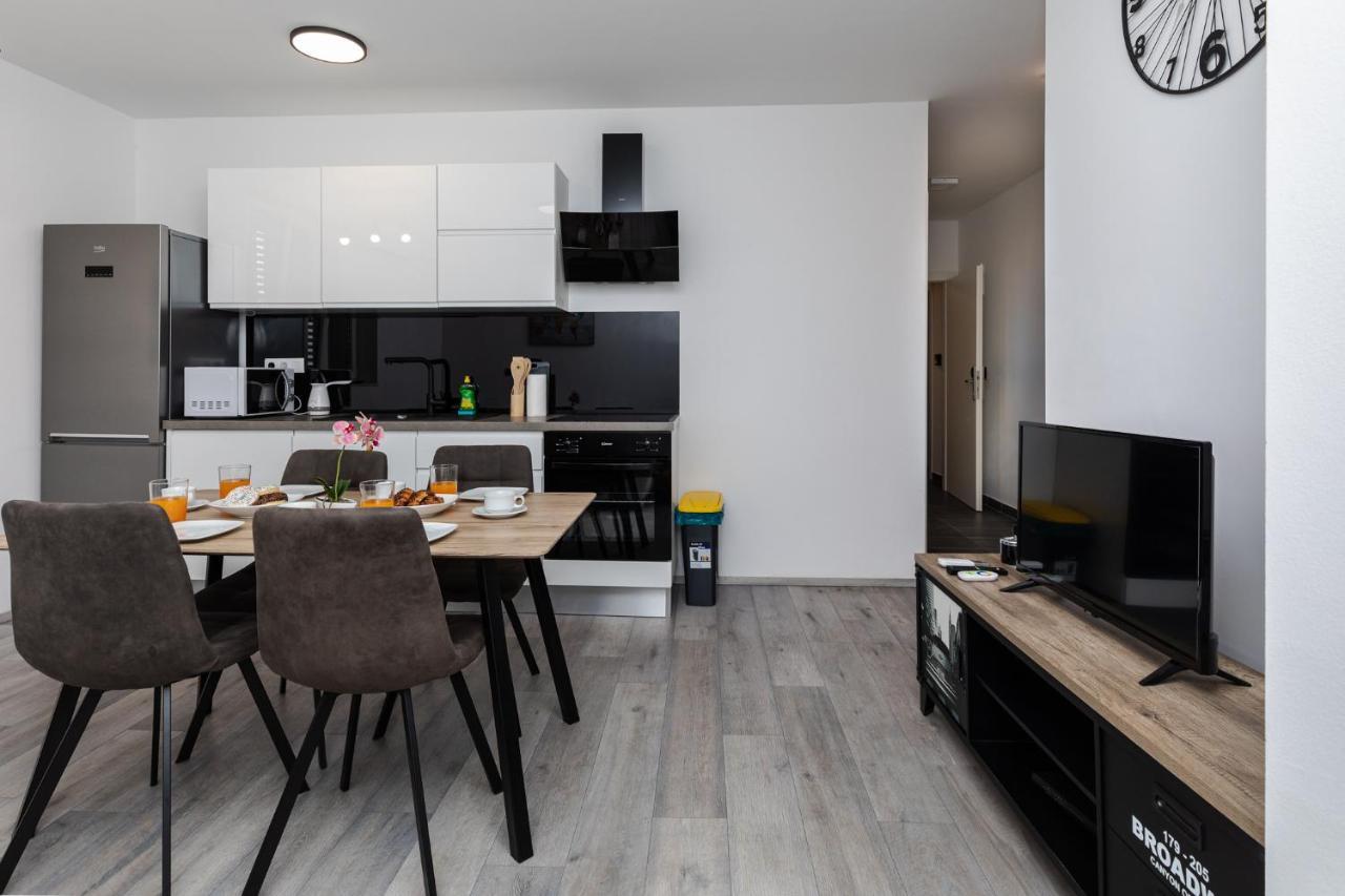 Apartment Viko Split Bagian luar foto